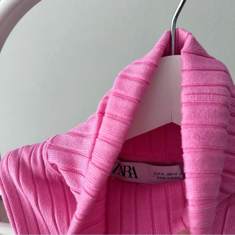 ZARA Ribbed Sleeveless Turtleneck Top - Picture 2 of 8